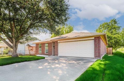 Photo of 10102 Wiggins St, Houston, TX 77029 (MLS # 23349046)