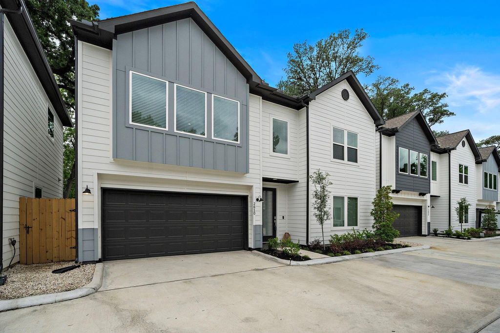 Photo of 8010 Huntington Springs Lane, Houston, TX 77093 (MLS # 74317247)