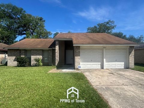 Photo of 8607 Hickory Branch Lane, Humble, TX 77338 (MLS # 90397280)