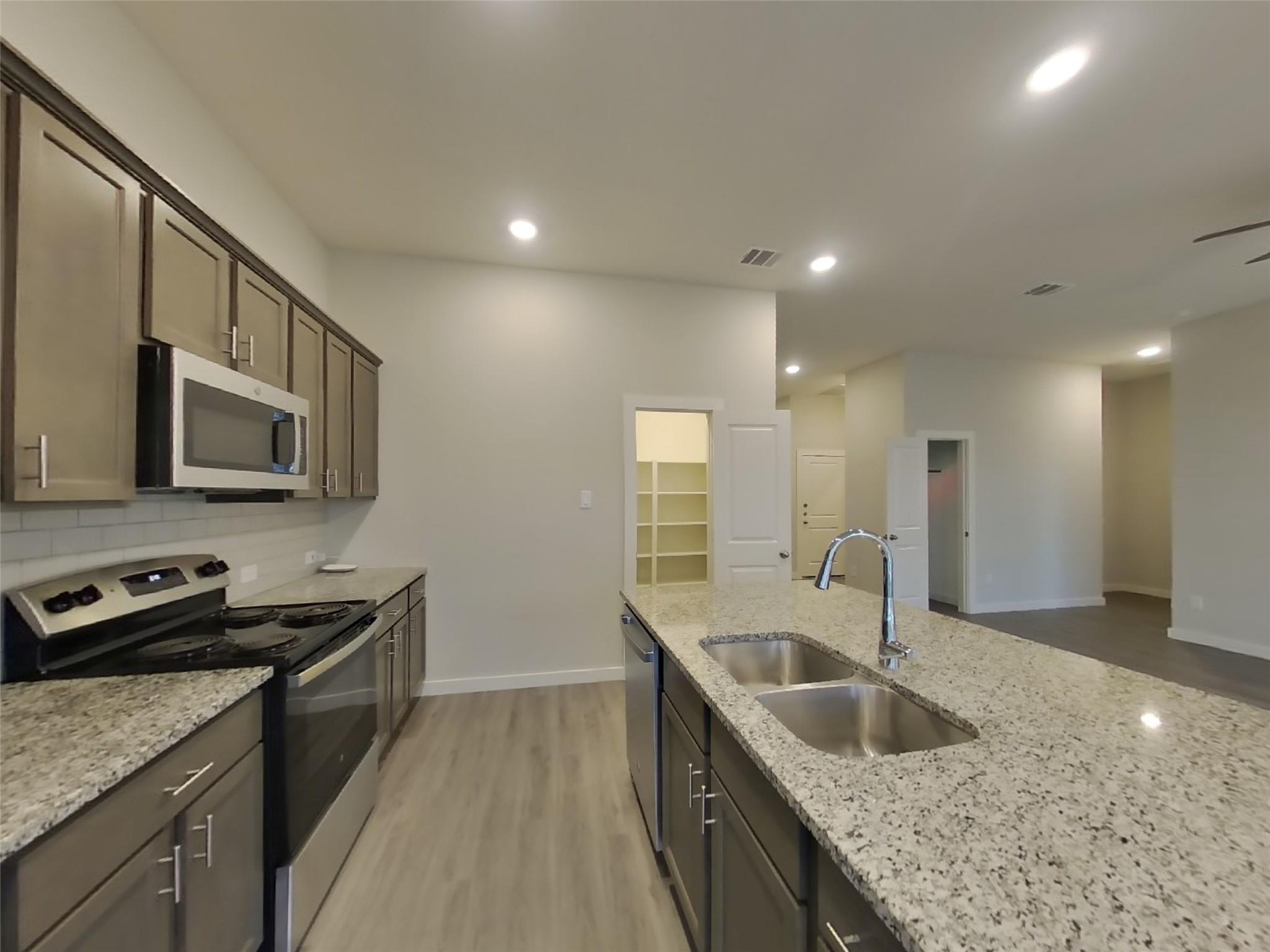 2415 Cohorn Trail