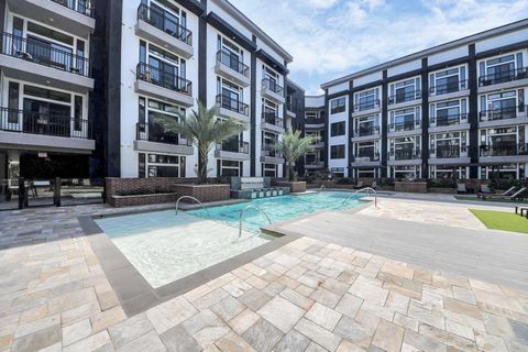 Photo of 5454 Washington Avenue #2215, Houston, TX 77007 (MLS # 33313152) Photo of 5454 Washington Avenue #2215, Houston, TX 77007 (MLS # 33313152)
