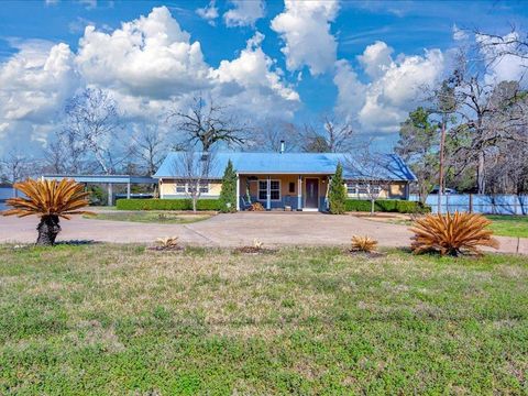 Homes For Sale - 6138 Ted Trout Drive<br/> Angelina County, Lufkin, TX 75904