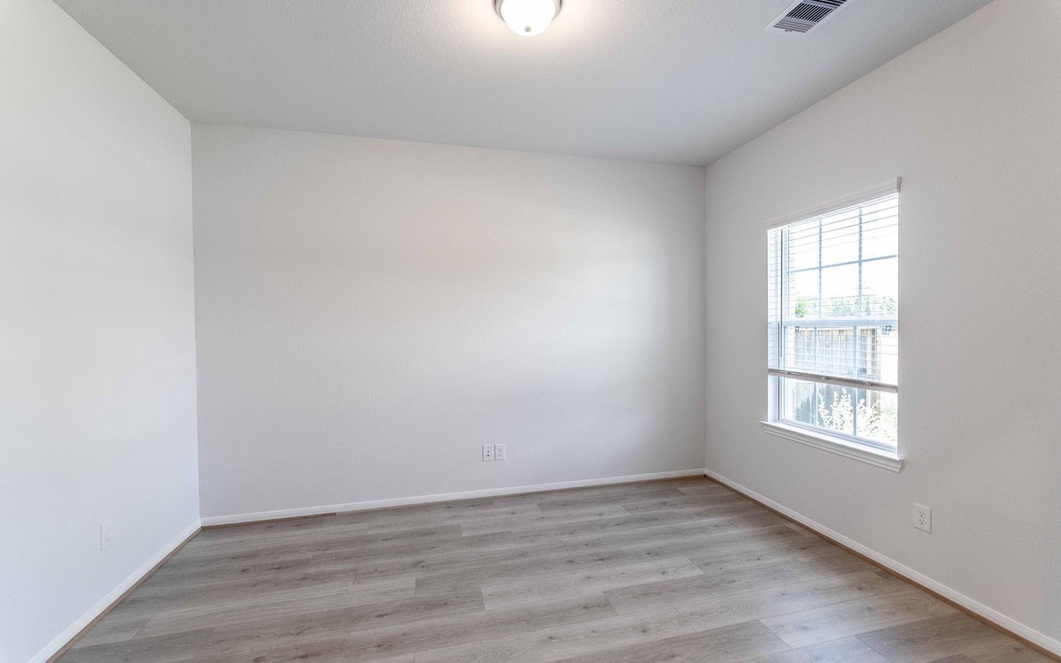 25039 Apricot Court
