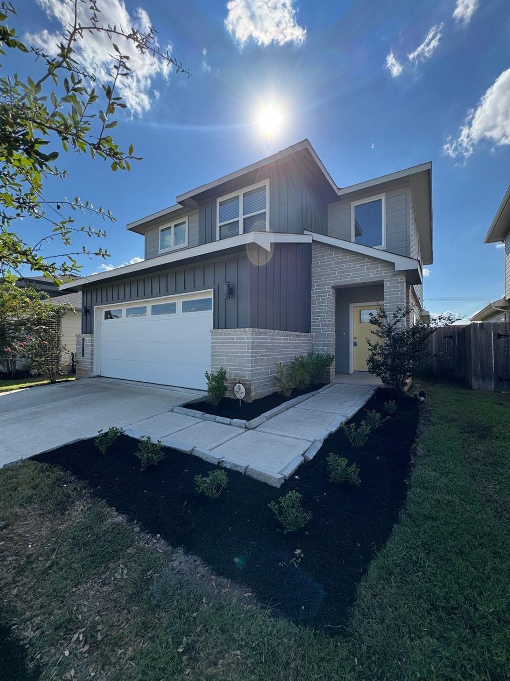 Photo of 12712 Oxford Gate Drive, Houston, TX 77047 (MLS # 11230696)