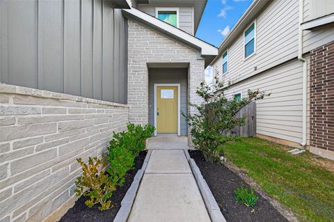 Photo of 12712 Oxford Gate Drive, Houston, TX 77047 (MLS # 11230696)