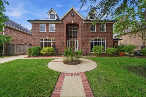 Photo of 14 Hilshire Grove Lane, Hillshire Village, TX 77055 (MLS # 87639704)
