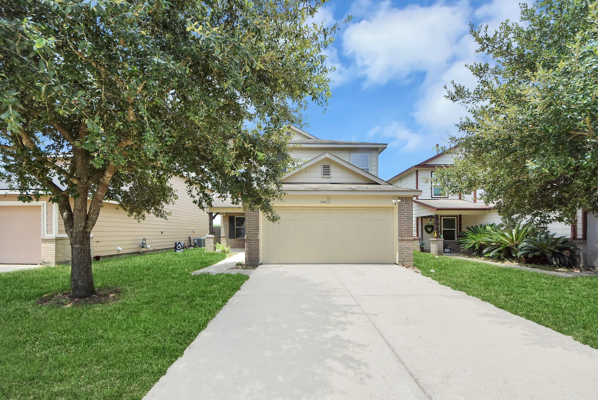 1718 Adobe Stone Drive
