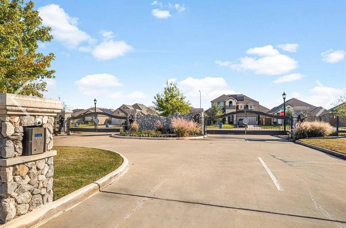 15419 Royce Holly Drive