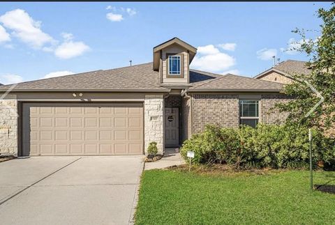 Photo of 15419 Royce Holly Drive, Humble, TX 77346 (MLS # 61163738)