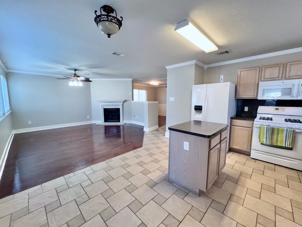 26848 Manor Crest Court