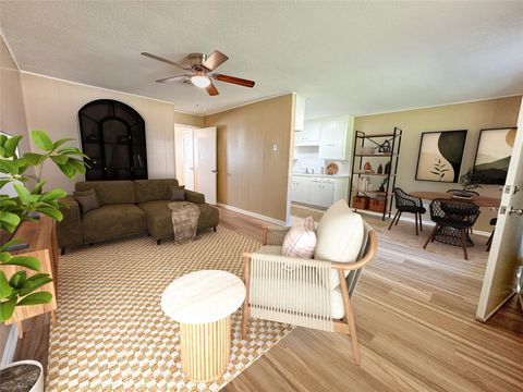 Photo of 105 Heatonville Drive #5, Huntsville, TX 77320 (MLS # 41727126)