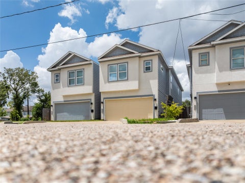 Photo of 2015 Harlem Street, Houston, TX 77020 (MLS # 6473946)