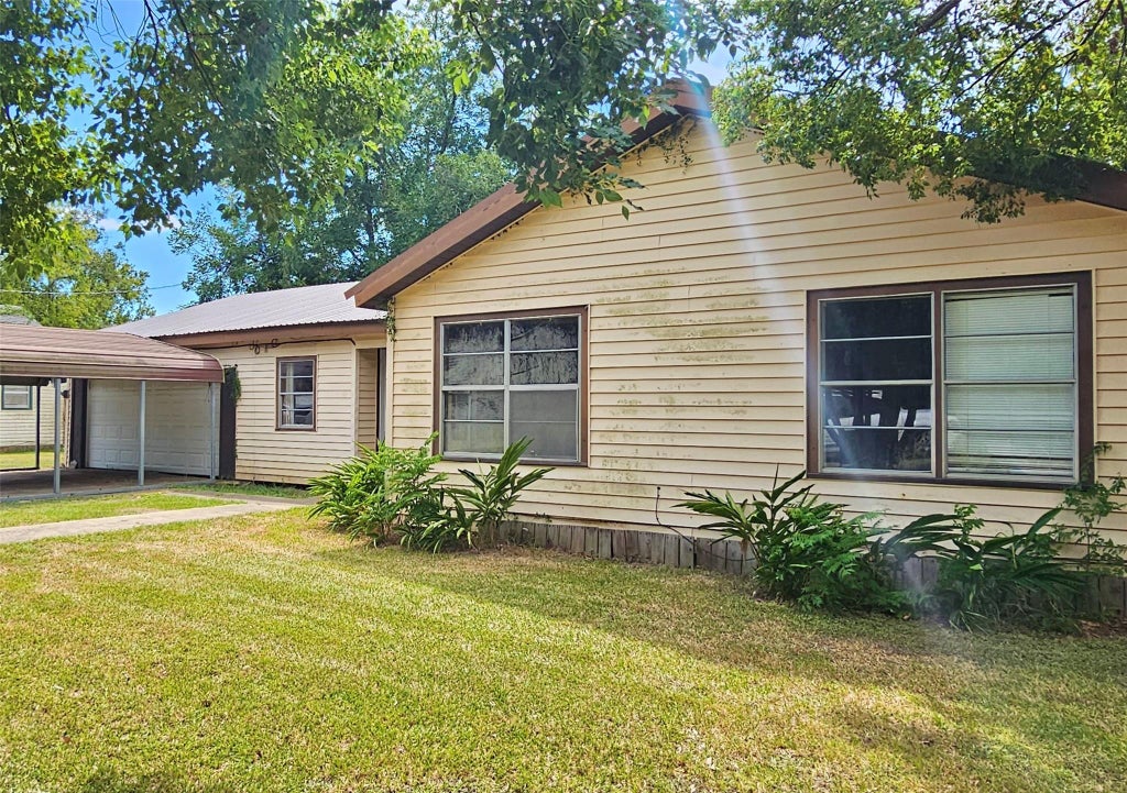 Photo of 24 Peach Street, Lolita, TX 77971 (MLS # 90155260)