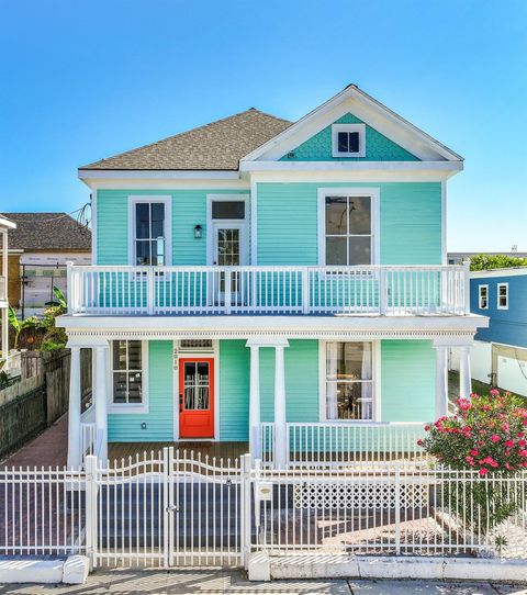 Photo of 2010 Rosenberg Street, Galveston, TX 77550 (MLS # 97143273)