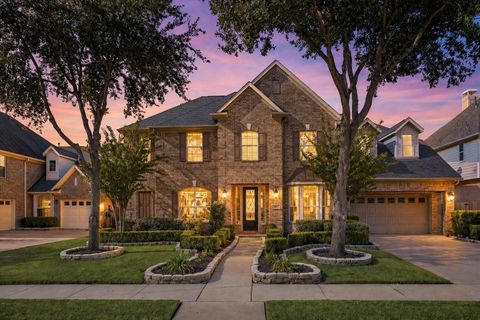 Photo of 410 Mcallister Avenue, Sugar Land, TX 77479 (MLS # 20827923)