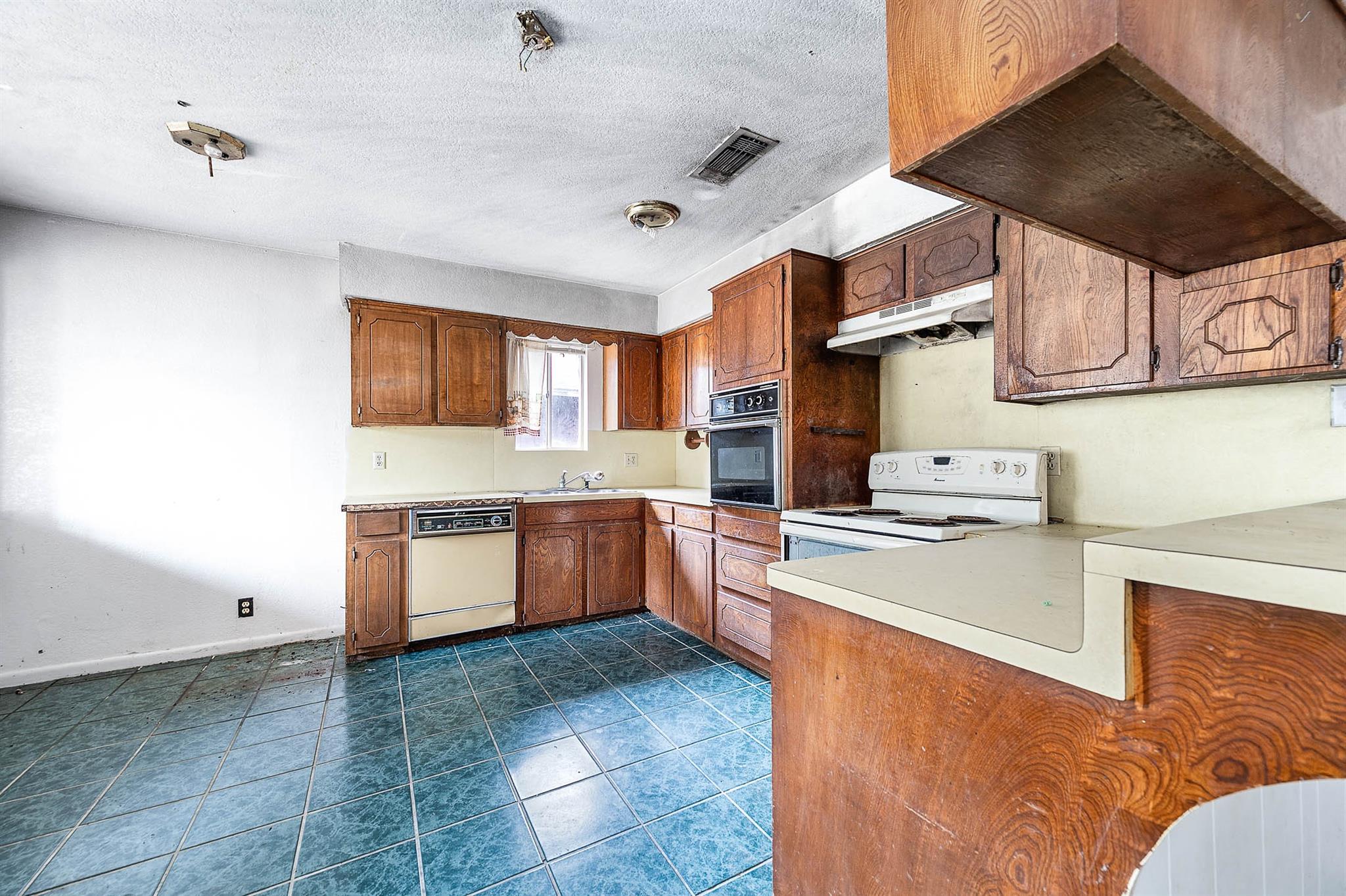 1431 County Road 934