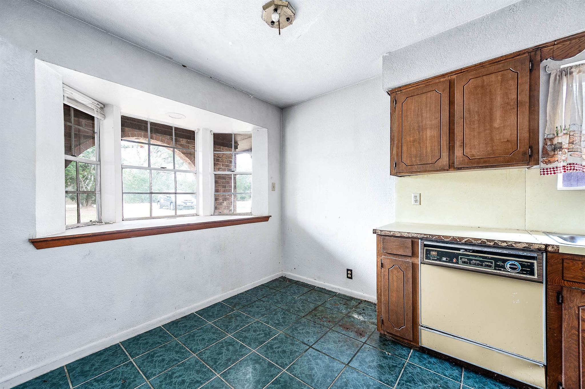 1431 County Road 934