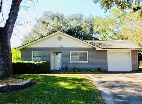 Photo of 14014 Nitida Street, Houston, TX 77045 (MLS # 14002087)