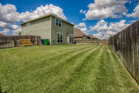 Tiny photo for 1011 Harvest Lane Ln, Brenham, TX 77833 (MLS # 4596840)