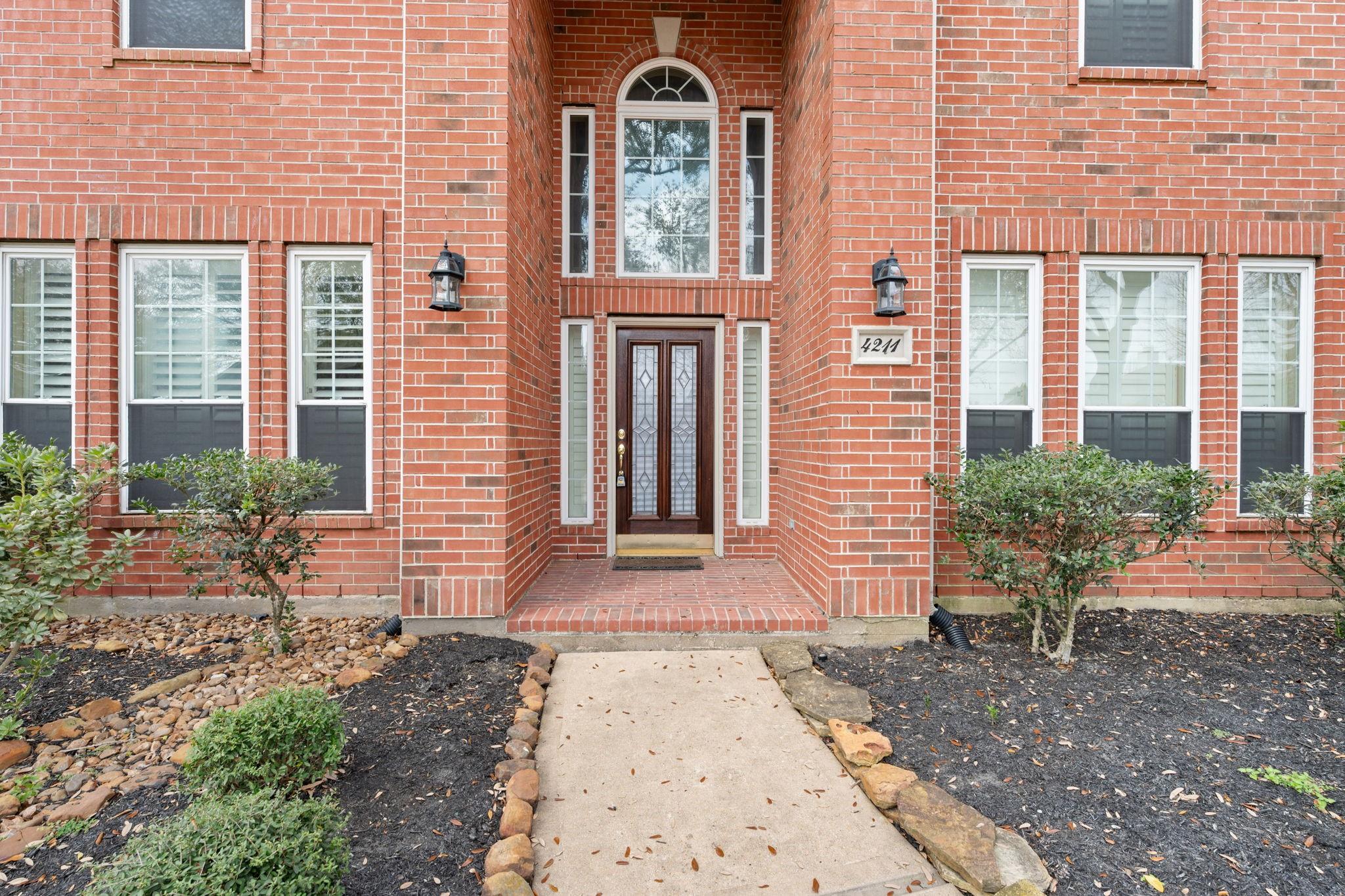 4211 Copper Creek