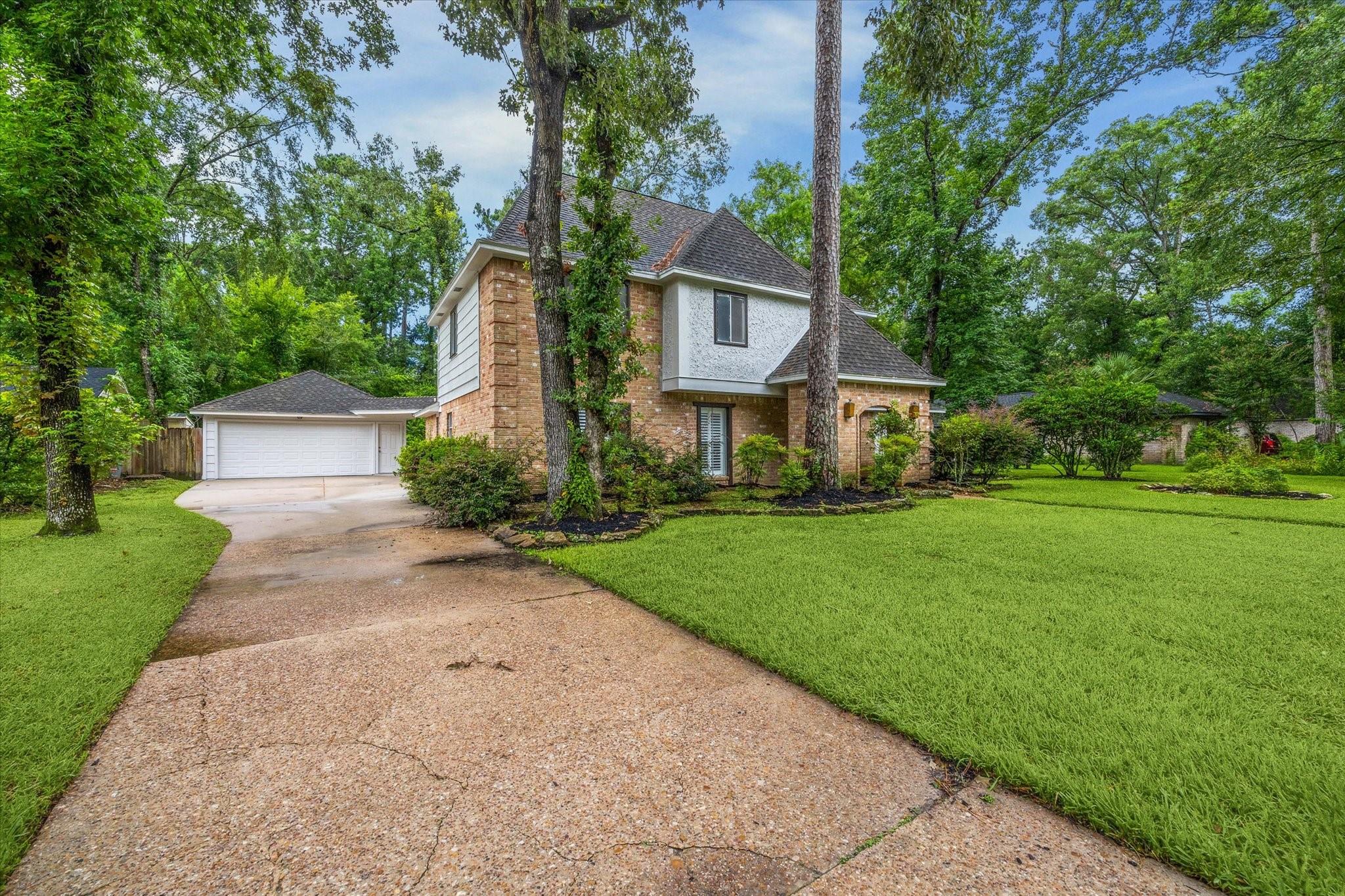 2502 Riverlawn Drive