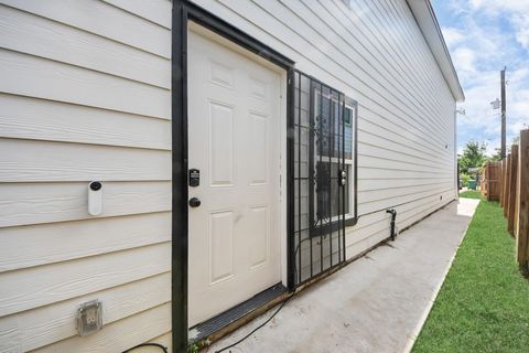 Tiny photo for 6617 Bacher Street, Houston, TX 77028 (MLS # 15423084)