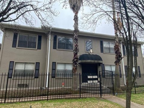 Photo of 315 Branard Street #4, Houston, TX 77006 (MLS # 53662620)