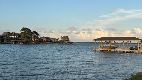 Photo of 18821 Aquatic Drive, Houston, TX 77346 (MLS # 21032575)