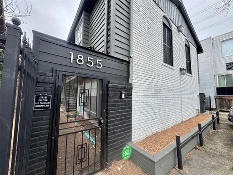 Photo of 1855 Portsmouth Street #2D, Houston, TX 77098 (MLS # 89191118) Photo of 1855 Portsmouth Street #2D, Houston, TX 77098 (MLS # 89191118)