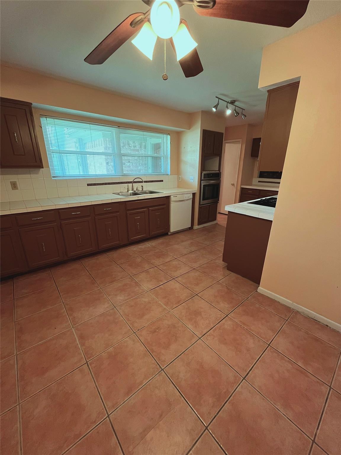7931 Southmeadow Drive