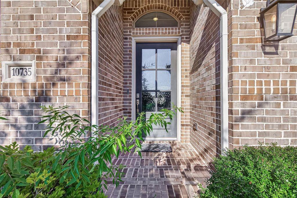 10735 Lacaille Lane