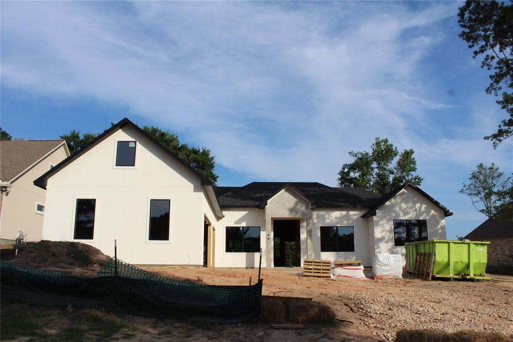 Photo of 339 W Shore Lane, Montgomery, TX 77356 (MLS # 69817874)