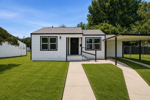 Photo of 2226 11th Street, Galena Park, TX 77547 (MLS # 29494658)