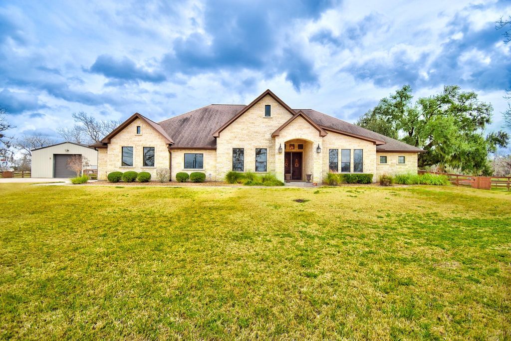 Photo of 849 Mill Road, Angleton, TX 77515 (MLS # 46368354)