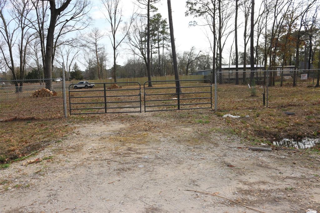 Photo of 21812 Cherry St St, New Caney, TX 77357 (MLS # 16009488)