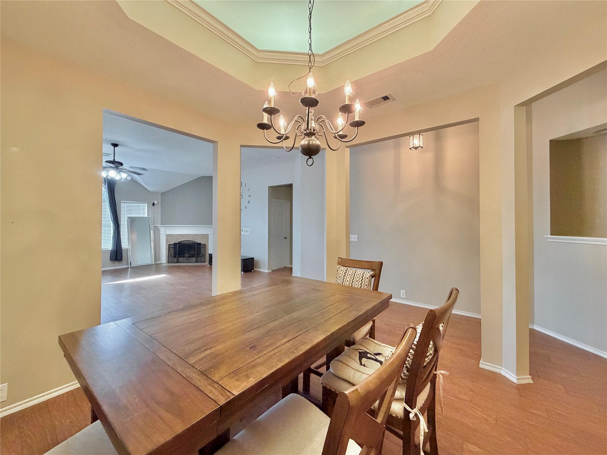 5511 Baldwin Elm Street