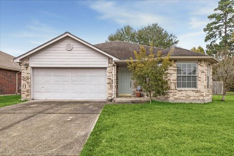 Photo of 26912 Castlecliff Lane, Humble, TX 77339 (MLS # 36247230)