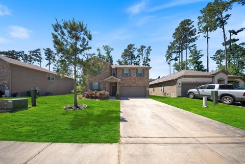 Photo of 2080 Lost Timbers Drive, Conroe, TX 77304 (MLS # 10125945)