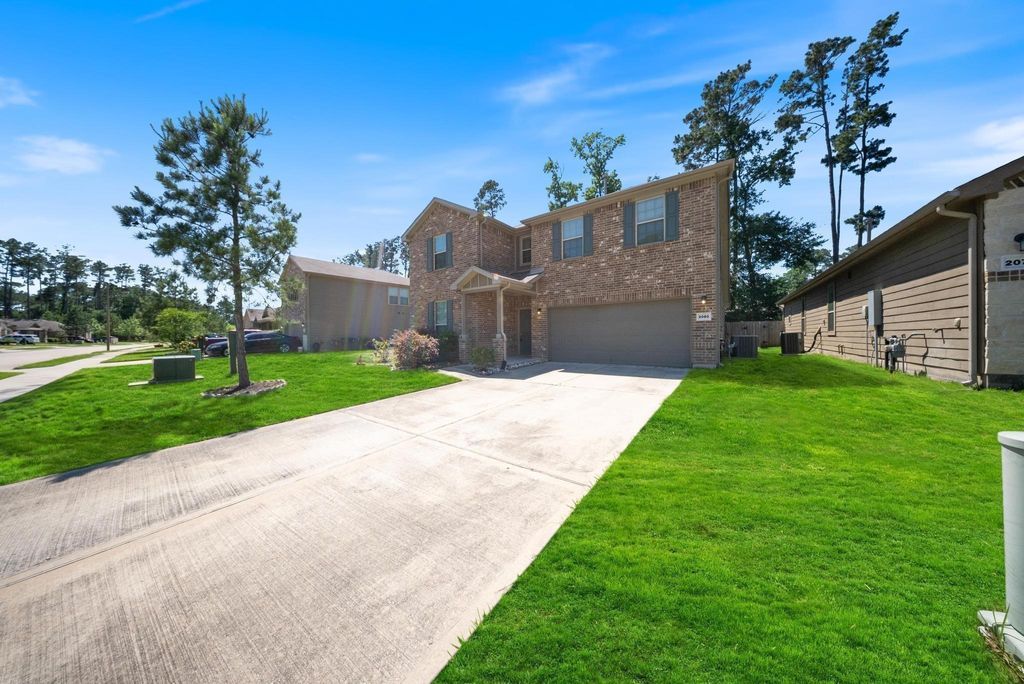 Photo of 2080 Lost Timbers Drive, Conroe, TX 77304 (MLS # 10125945)