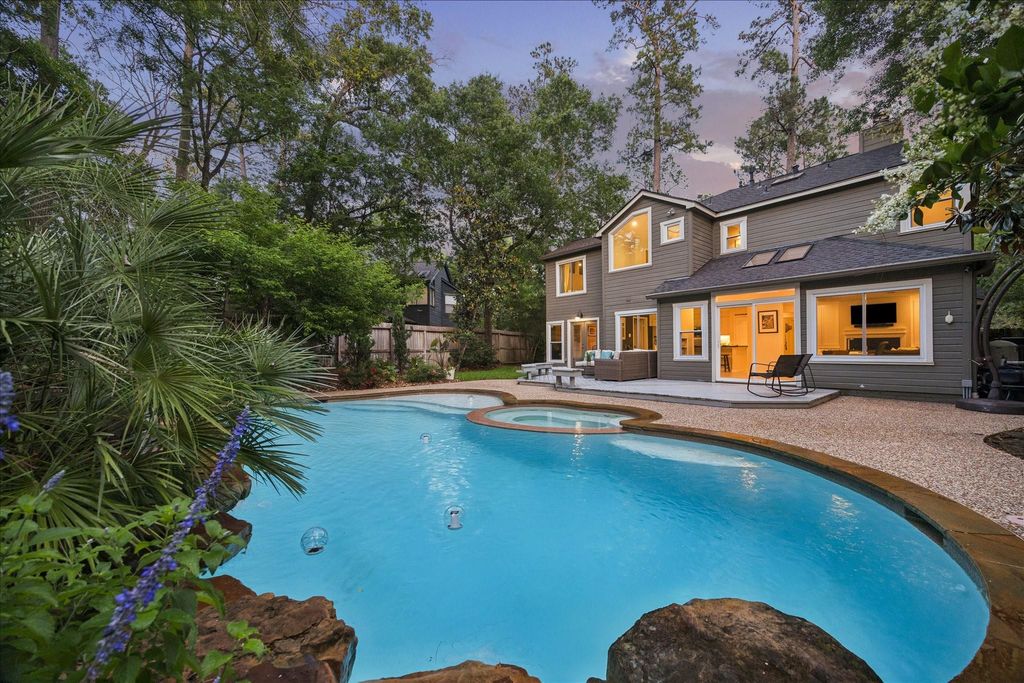 Photo of 11 Twisted Birch Place Court, The Woodlands, TX 77381 (MLS # 30062499)