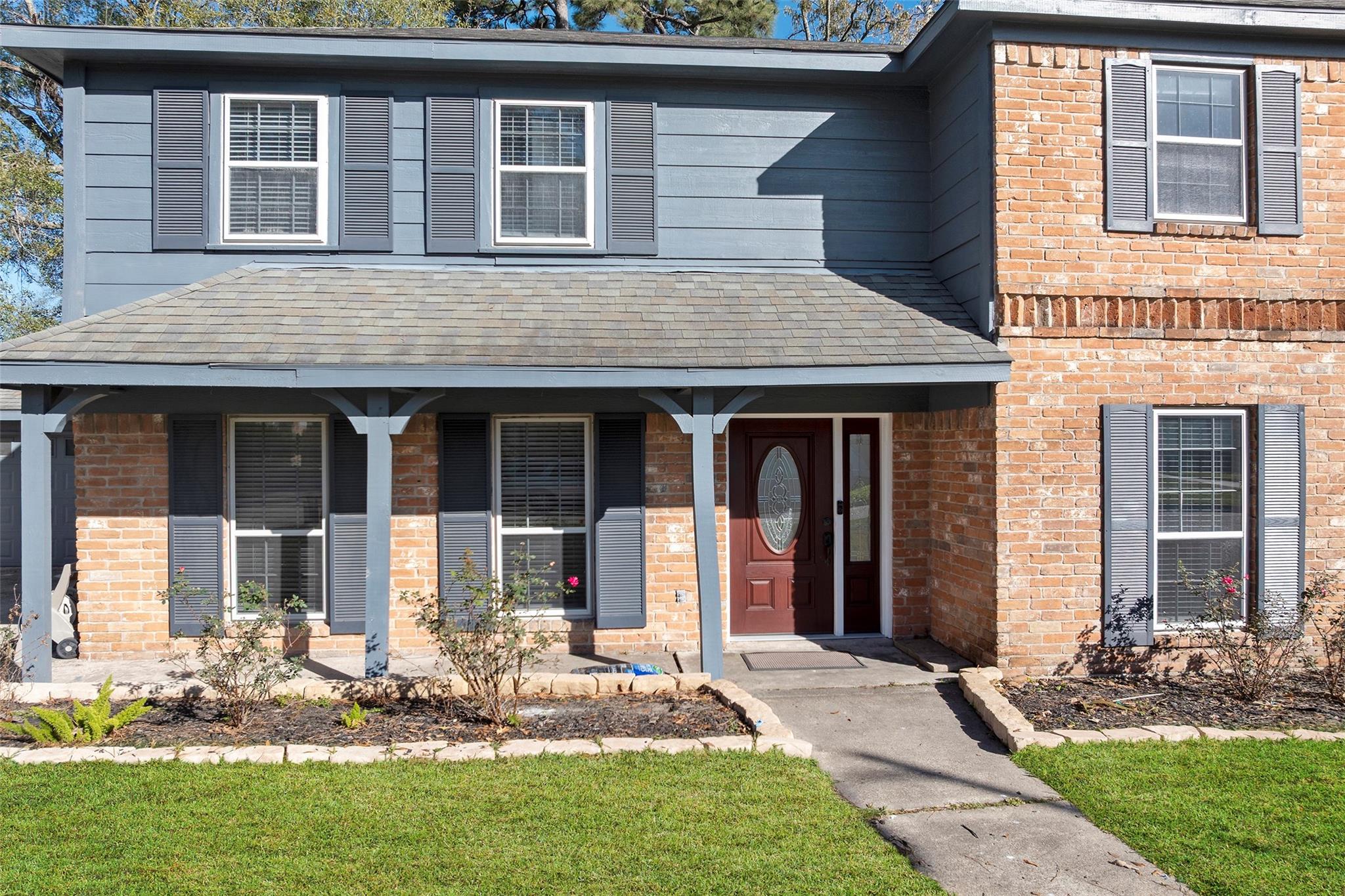 5527 Enchanted Timbers Drive