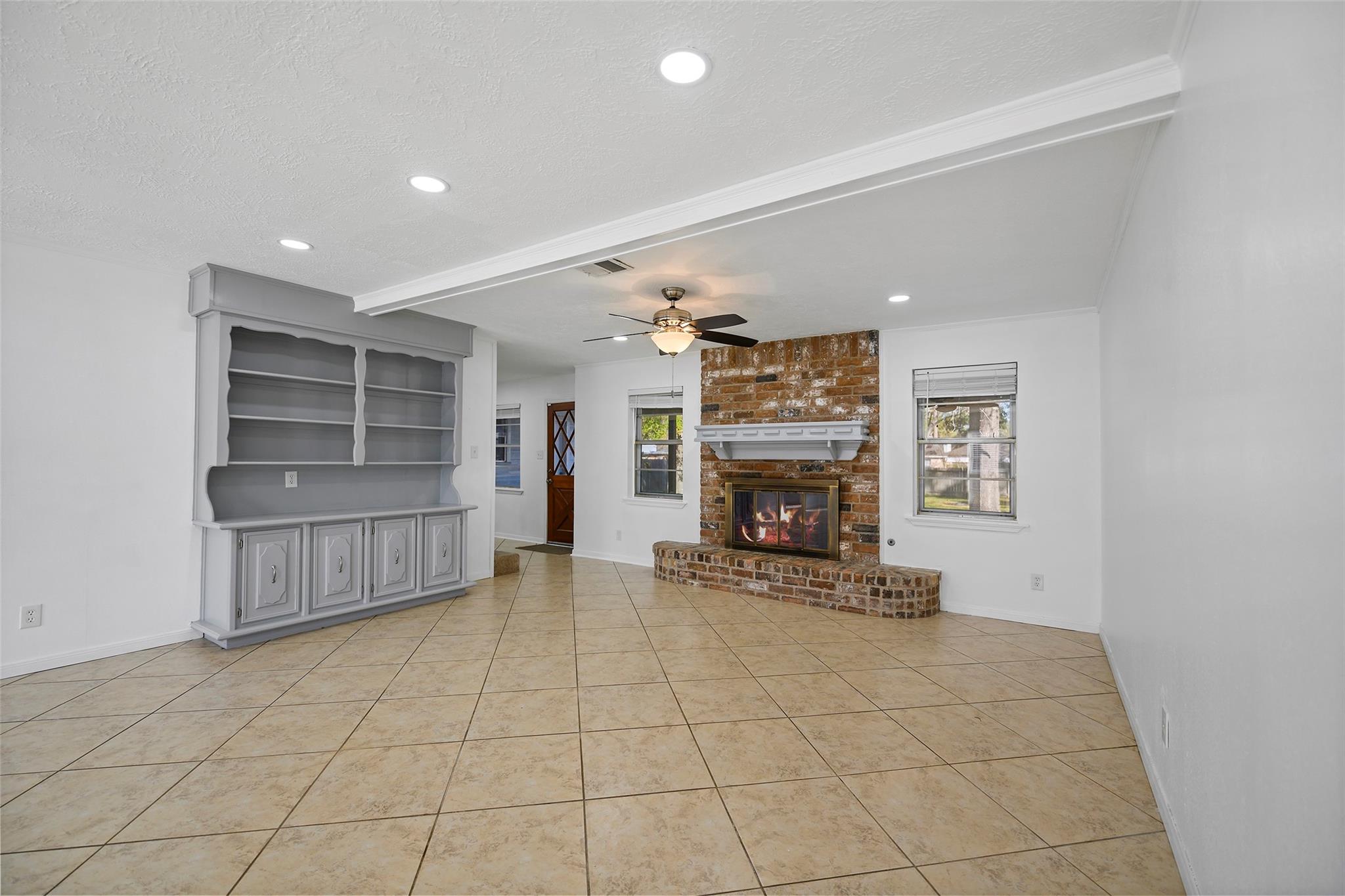 5527 Enchanted Timbers Drive