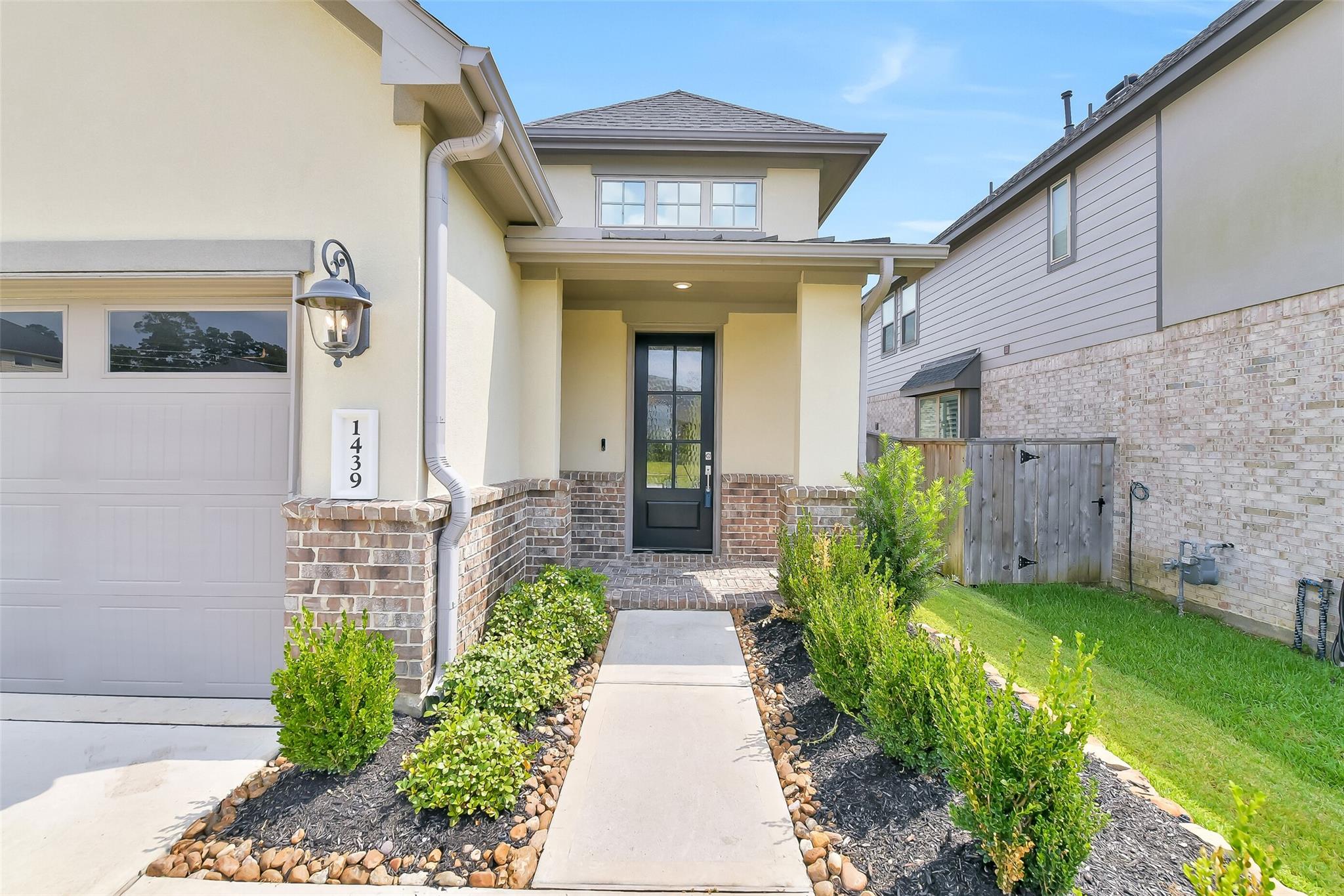 1439 Northwood Bluff Lane