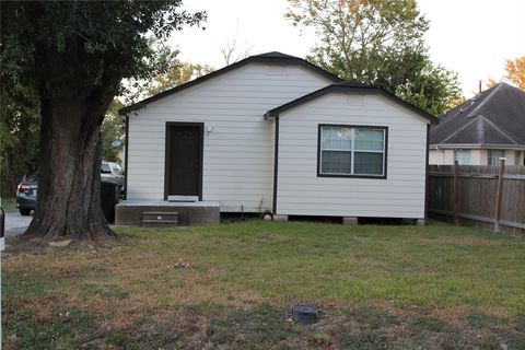 Tiny photo for 8019 Botany Lane, Houston, TX 77075 (MLS # 71682916)