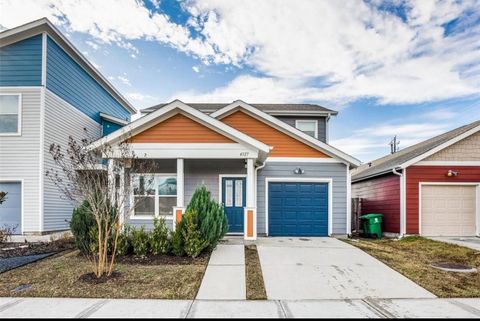 Photo of 4327 Robertson Street, Houston, TX 77009 (MLS # 17265728)