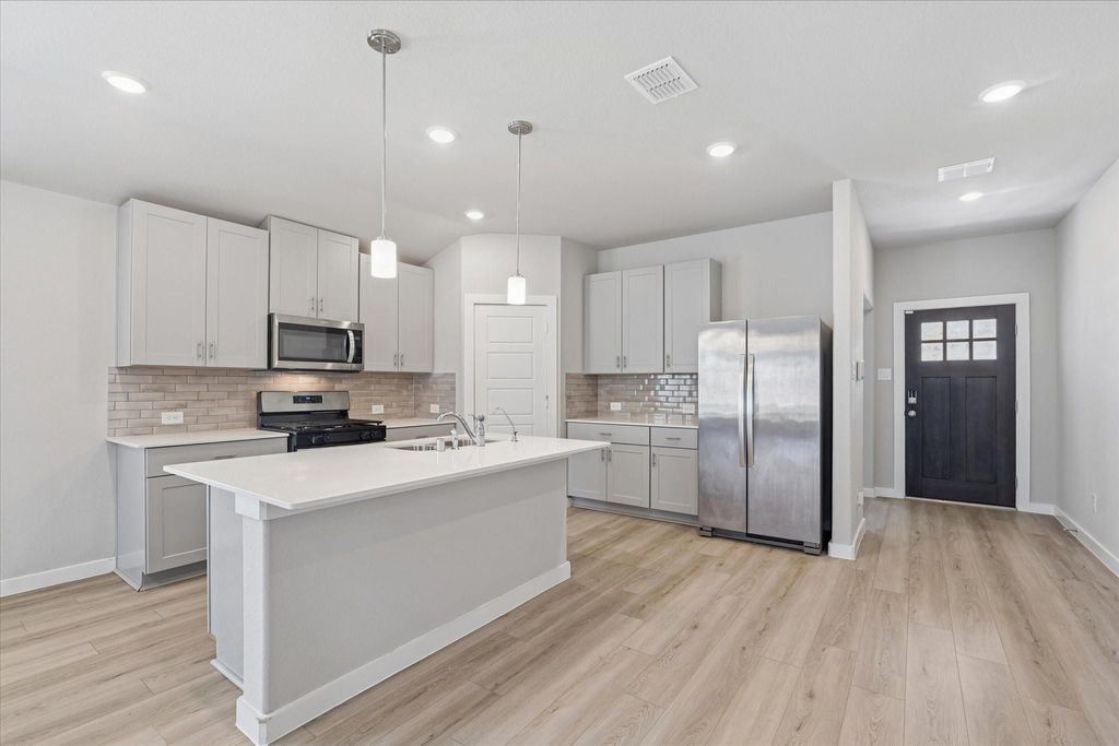 Photo of 1510 King Ranch Road, Conroe, TX 77301 (MLS # 45809346)