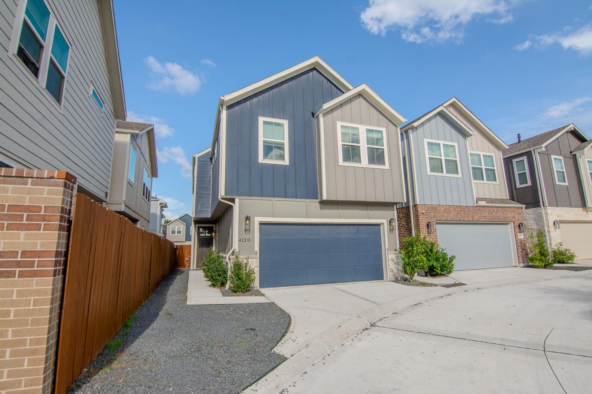 4120 Split Ivy Drive