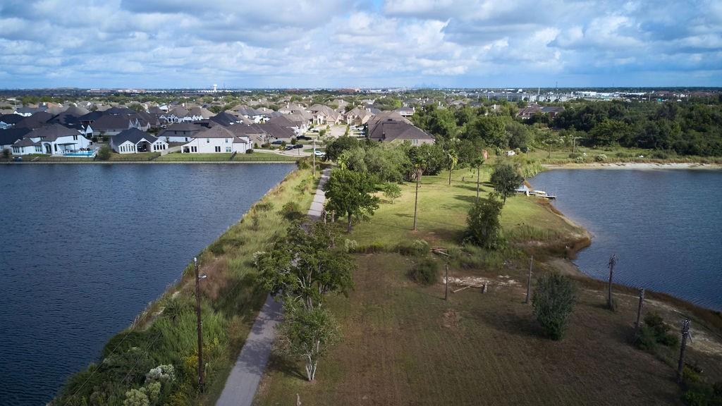 4023 Big Island Drive
