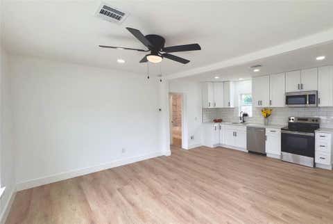 Photo of 1569 Elliott 1/2 Street #B, Houston, TX 77023 (MLS # 26997889)