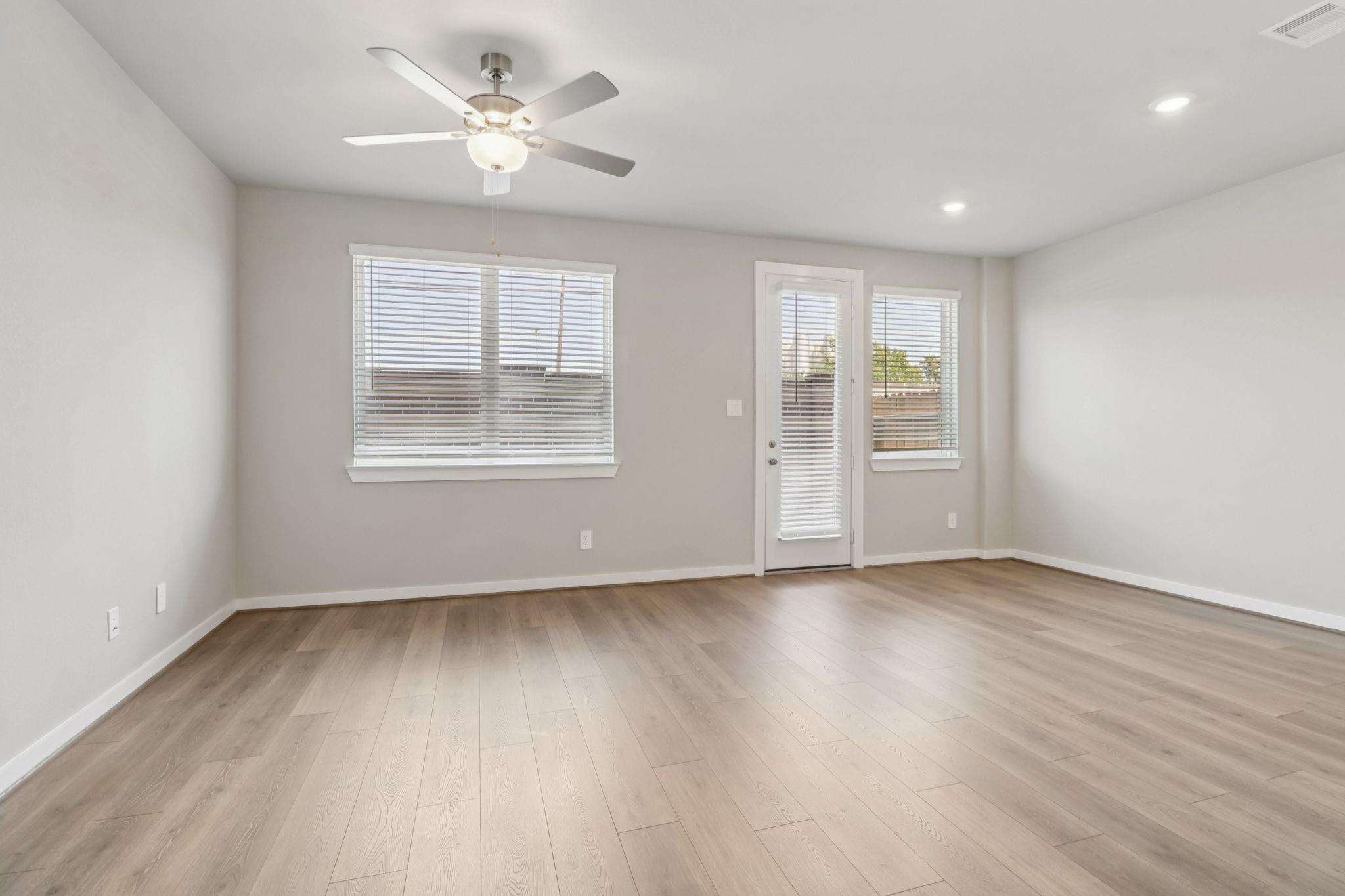 1135 Cedar Place Lane